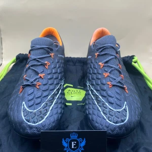Nike Hypervenom 3 Elite SG  - Säljer ett par Nike Hypervenom 3 Elite SG i riktigt fint skick, Hör av er vid frågor eller om ni vill se fler bilder.