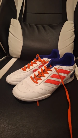 Vita inomhus skor - Fina!