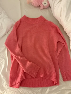 stickad tröja h&m mohair - 19% mohair 🫰🏼🫰🏼🫰🏼🩵🩵🩵