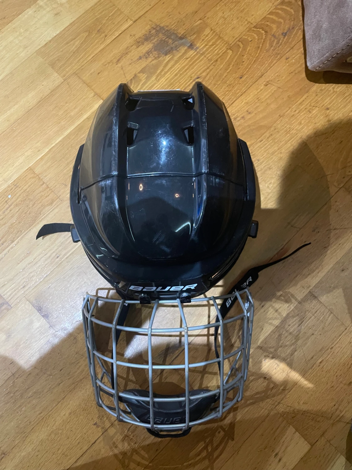 Svart hockeyhjälm Bauer med galler - 2