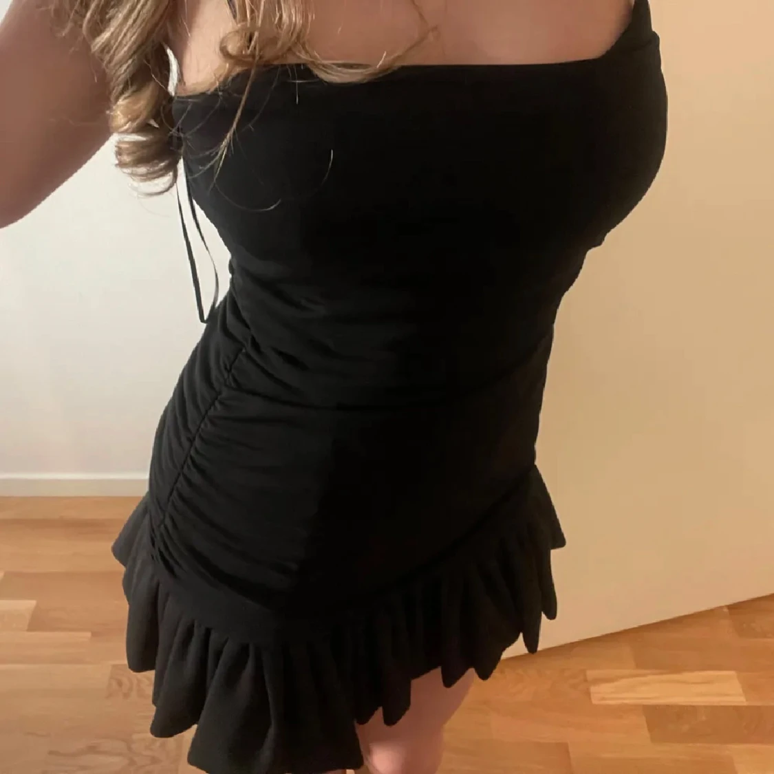 Svart kort festklänning  - 3