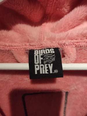 Birds of prey One piece  - Harley Quinn One piece djur finns i hemmet 