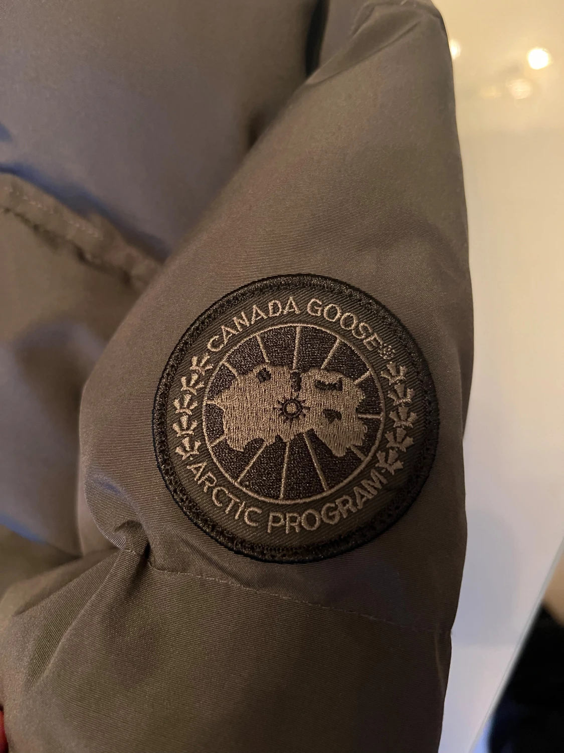 Macmillan canada goose grå black badge - 2