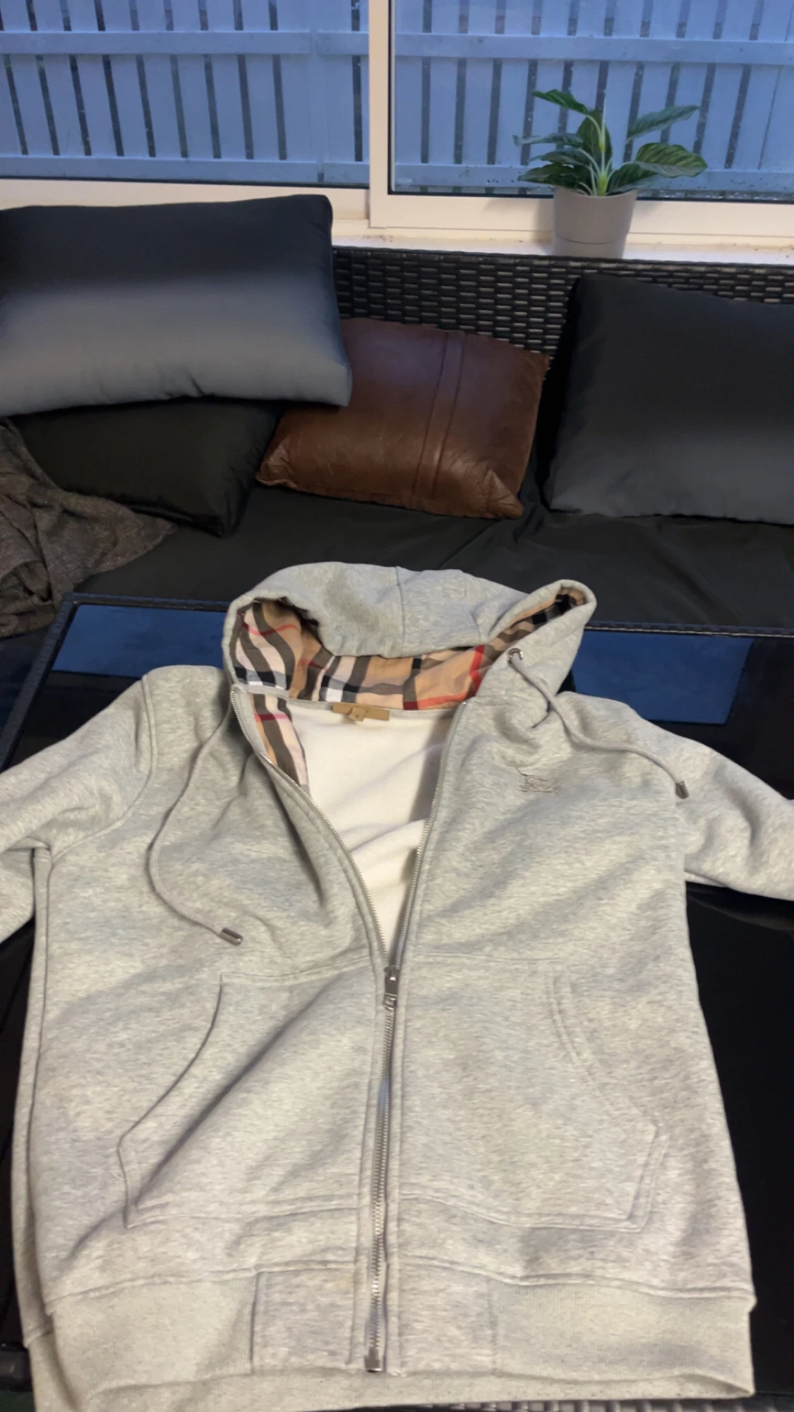 Grå Burberry hoodie med dragkedja(hög kvalité)