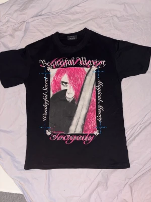 MARTYR tour drain gang t shirt - Säljer min martyr t shirt  som köptes i poland i touren. Säljer på grund av behöver pengar akut för något. Storlek M den passar mig perfekt är 175cm. Bladeee