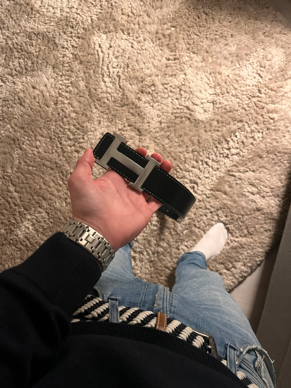 Stilrent svart bälte med trendigt utseende 105 cm - 2