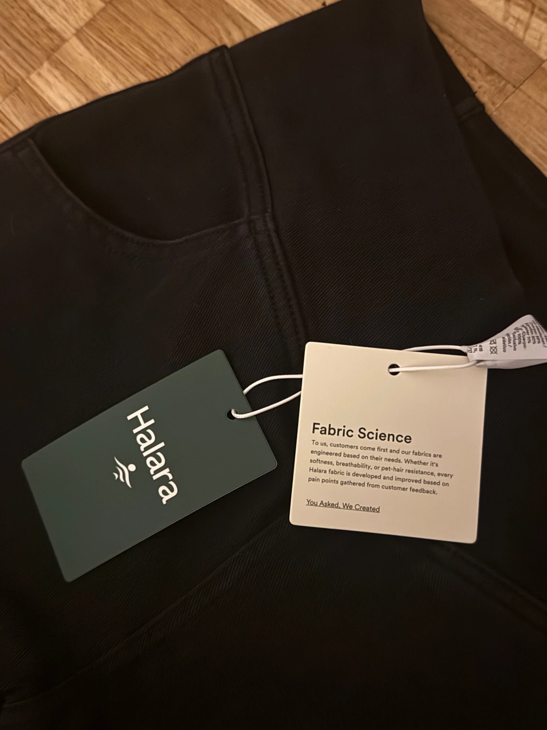 Svarta bootcut byxor från Halara - 2