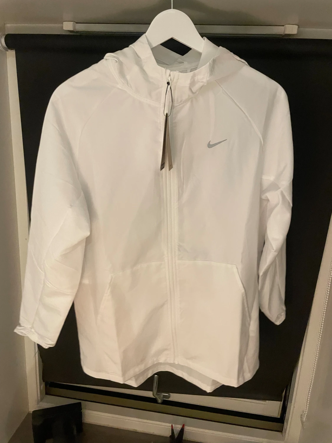 Vit Nike vindjacka 158-170