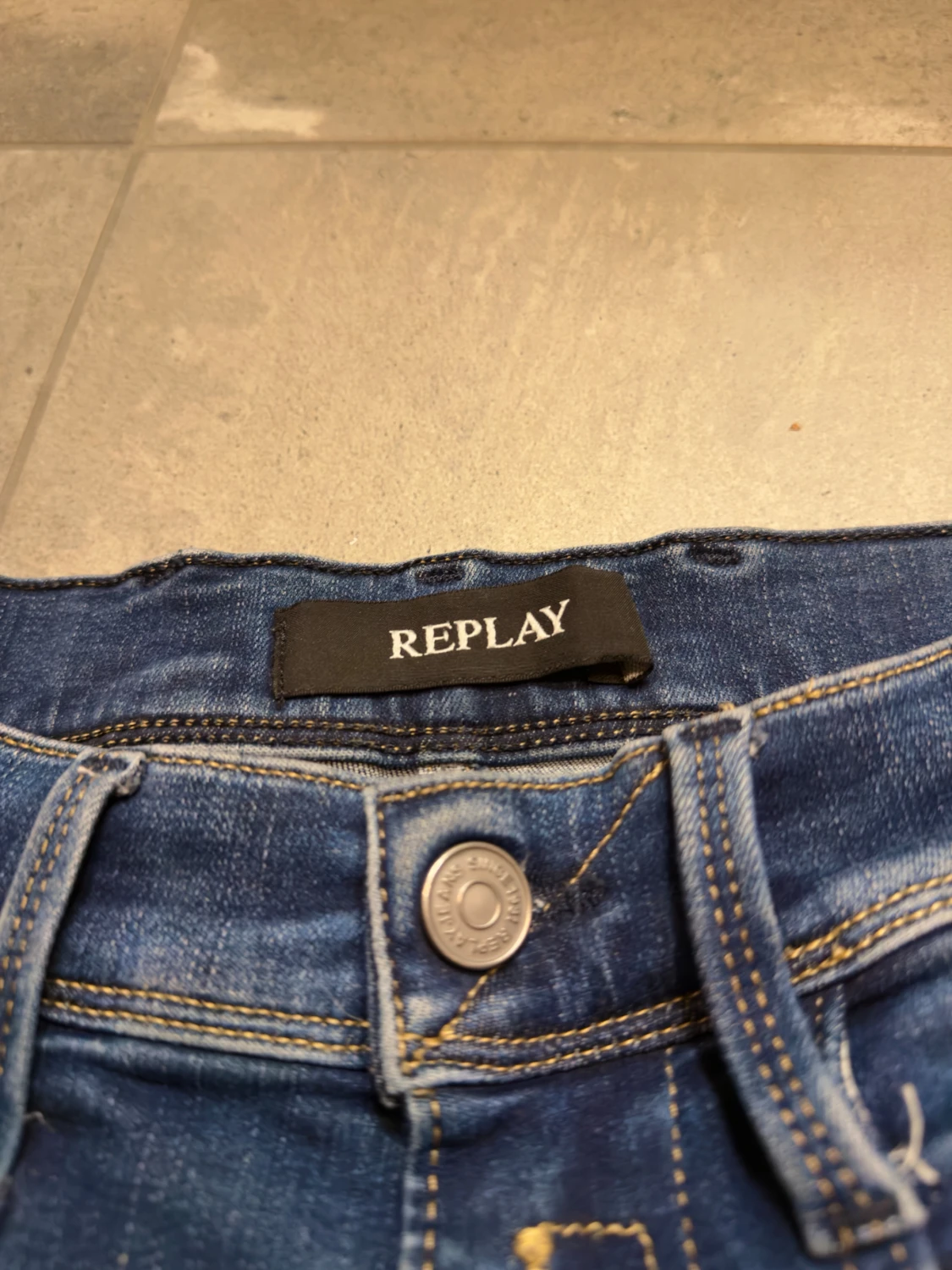 Blåa Replay jeans - 4