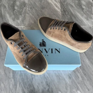Lanvin skor - Lanvin skor - Skick: Använda fåtal gånger - Tillbehör: Lanvin box - Nypris: 4000kr 
