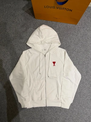 AMI white zipper - Brand new. Size M