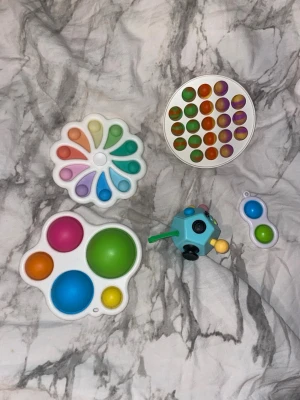 Fidget pack - Fidget pack cuben är lite sönder på en av hållen