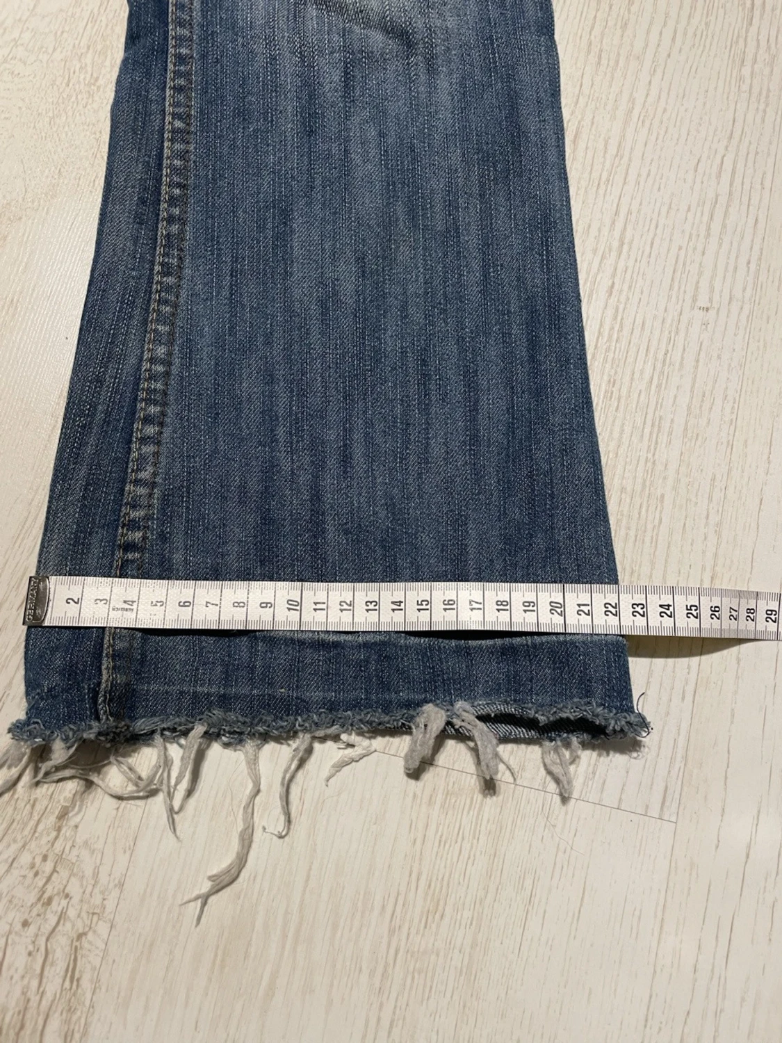 Blå bootcut jeans  - 2