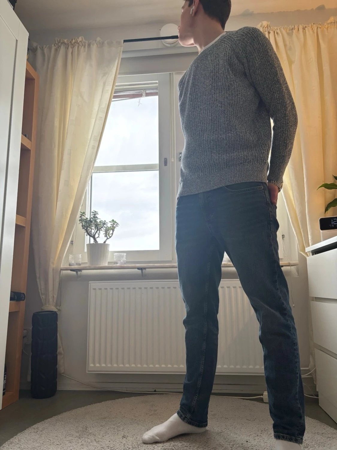  stickad tröja med rund hals