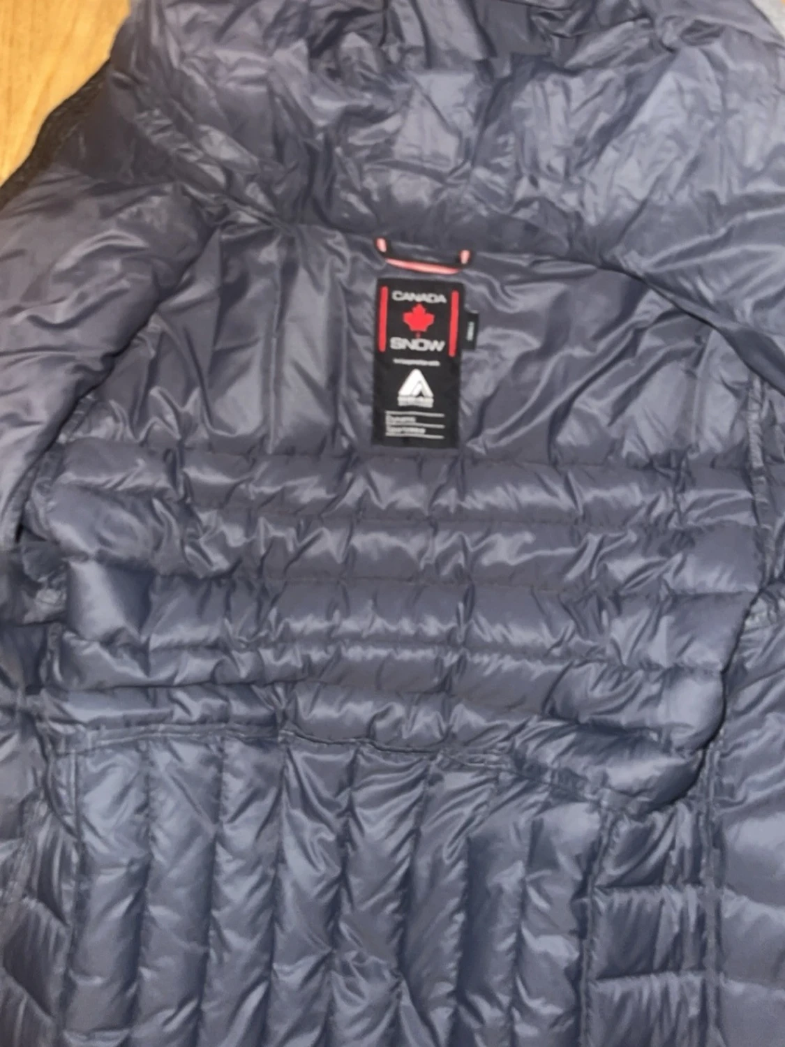 Svart dunjacka från Canada Snow - 3