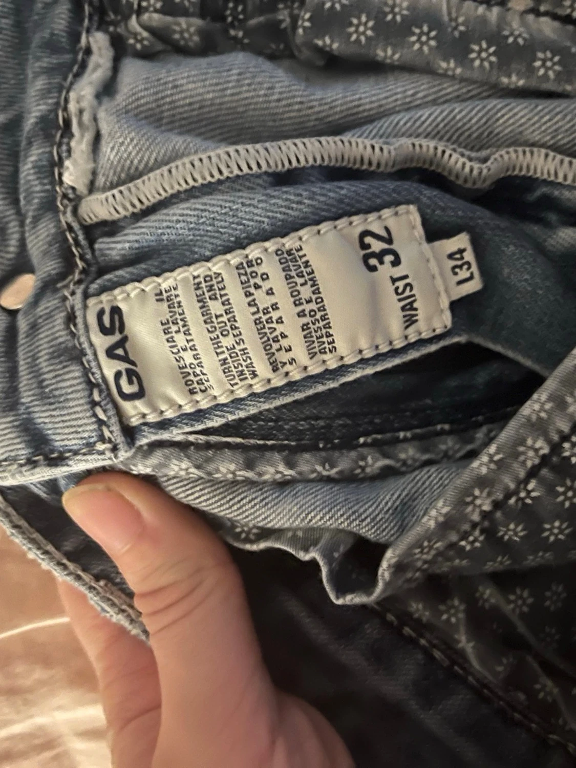 Ljusblå jeansshorts från GAS - 2