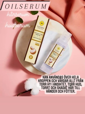 Pinnara Coconut Oil Serum 85ml - Oljebaserat serum med kokosolja och vitaminer C & E.  Perfekt för både hud och hår, ger fukt och näring. Lätt att applicera och absorberas snabbt utan att kännas kladdig.