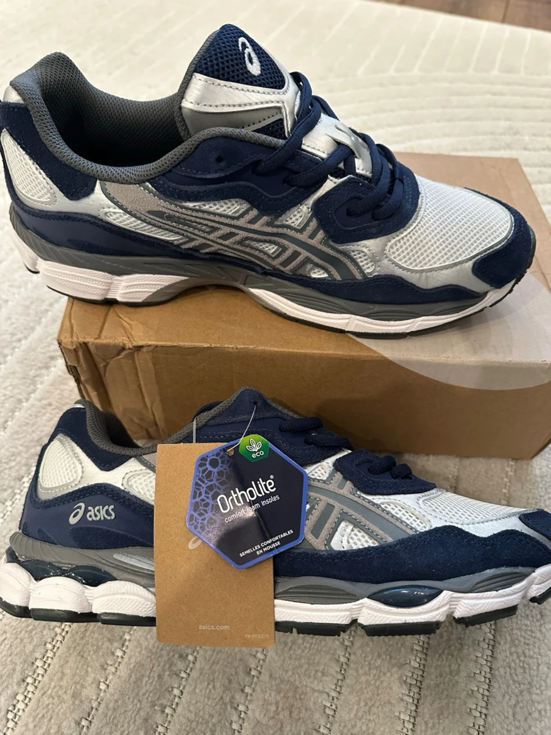 Asics sneakers i blått och silver - 1