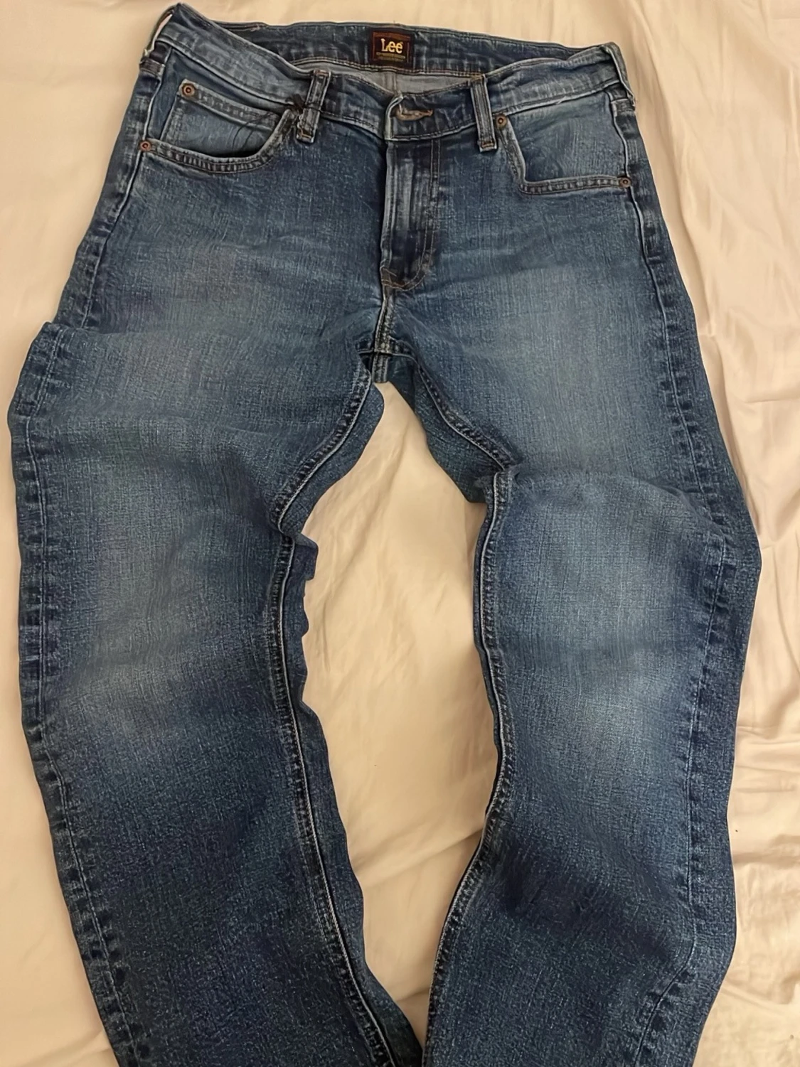 Blå jeans från Lee med klassisk passform