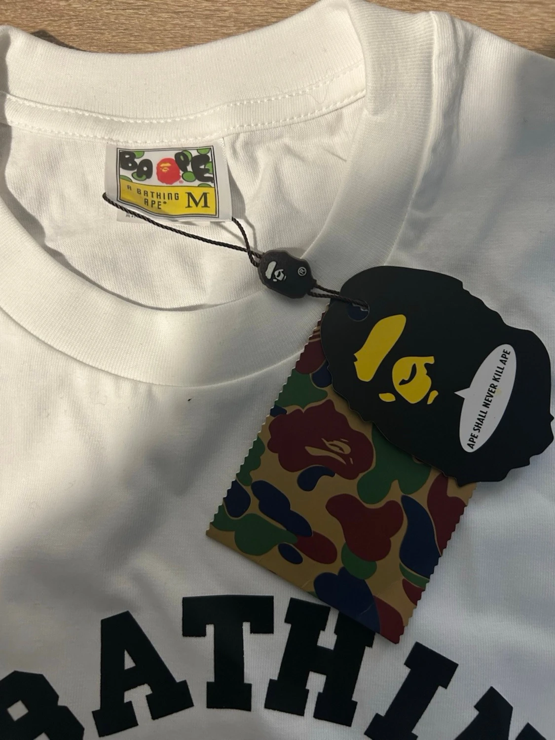 Vit t-shirt från A Bathing Ape M - 1