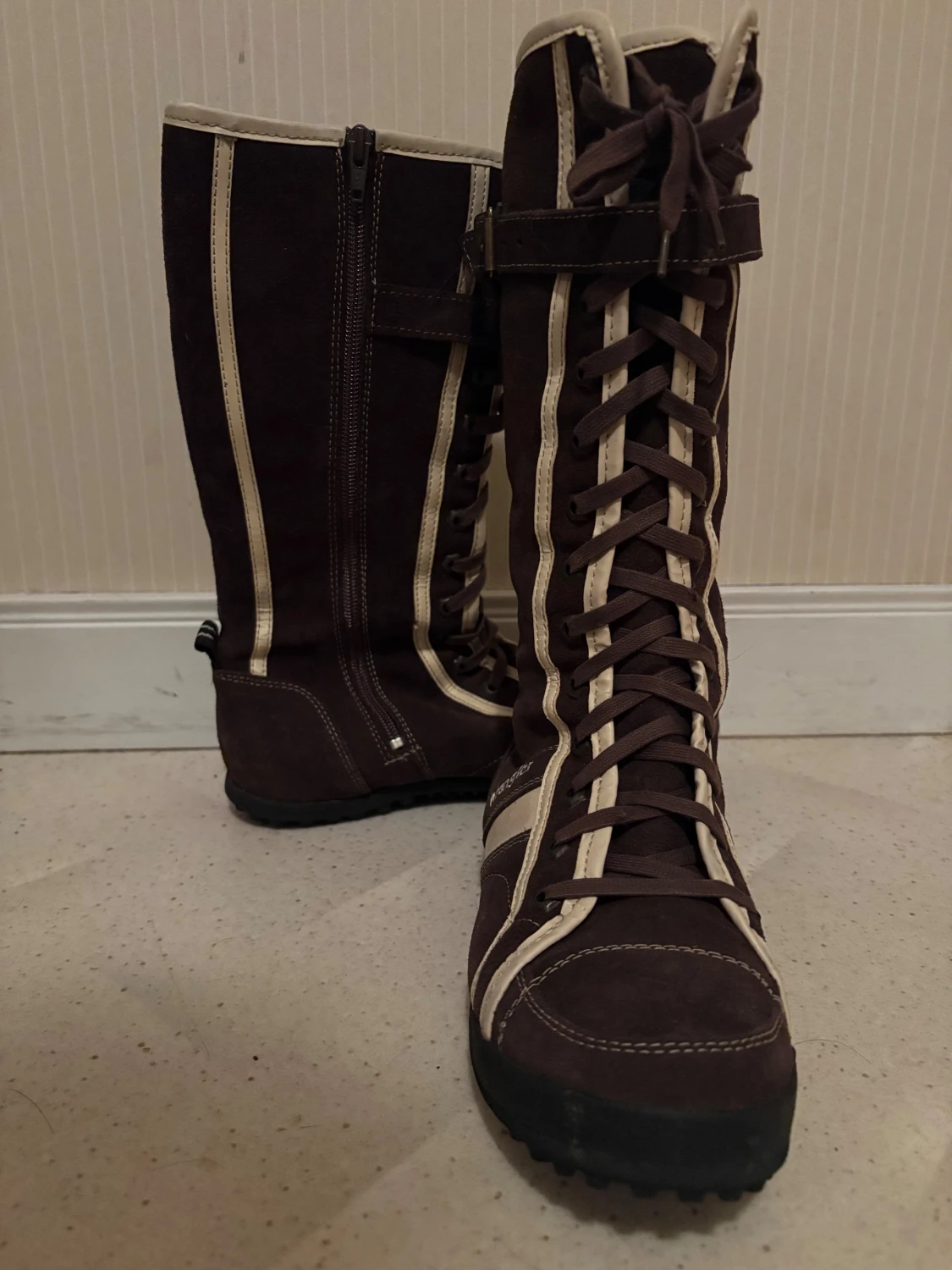 Bruna höga boots från Wrangler - 1