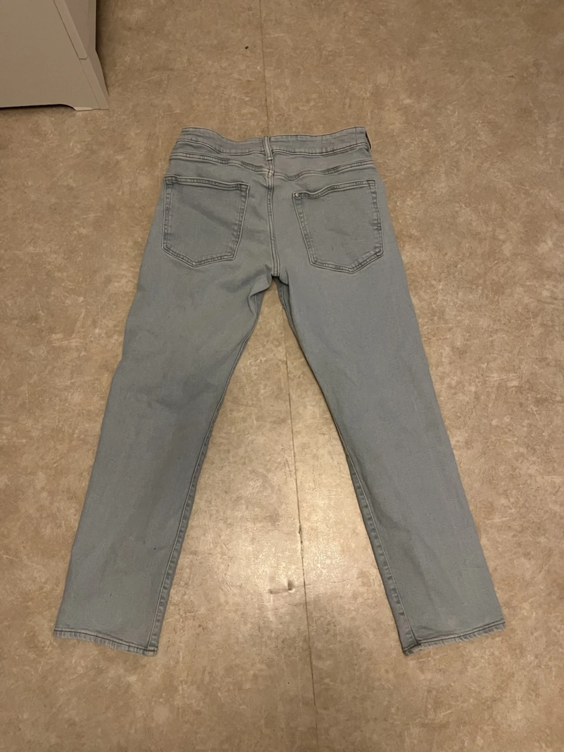 Ljusblå regular fit jeans från H&M - 1