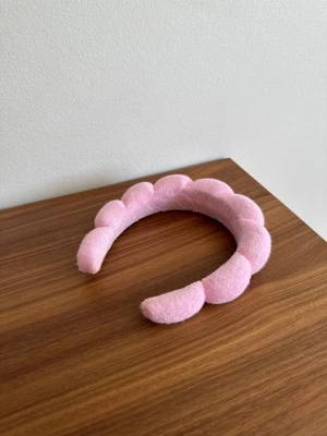 Diadem från Lyko - Är helt ny och oanvänd.