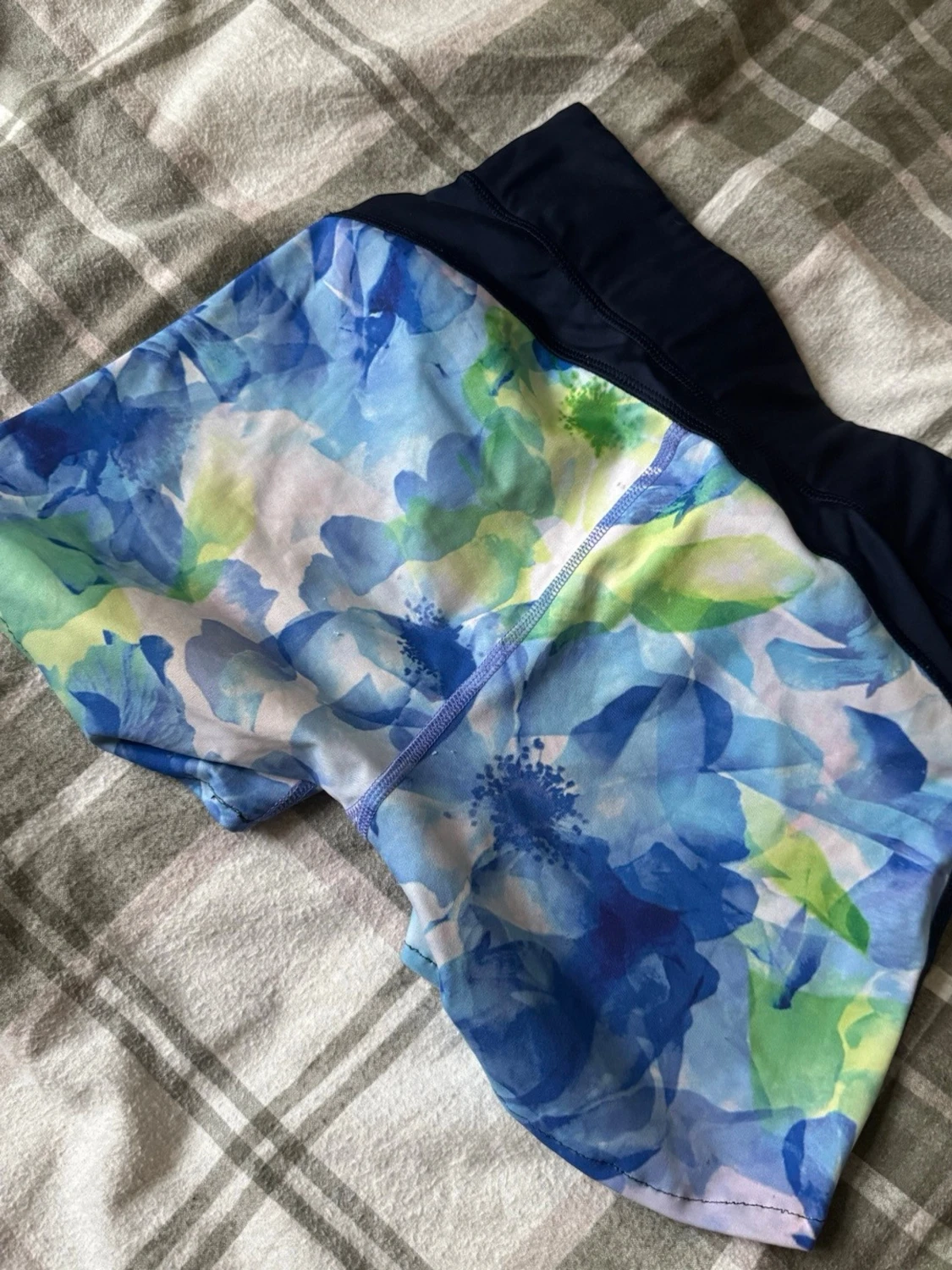 Blommiga träningsshorts från SOC - 1