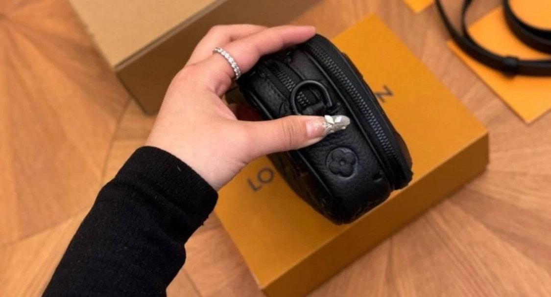 Louis Vuitton axelväska  - 6