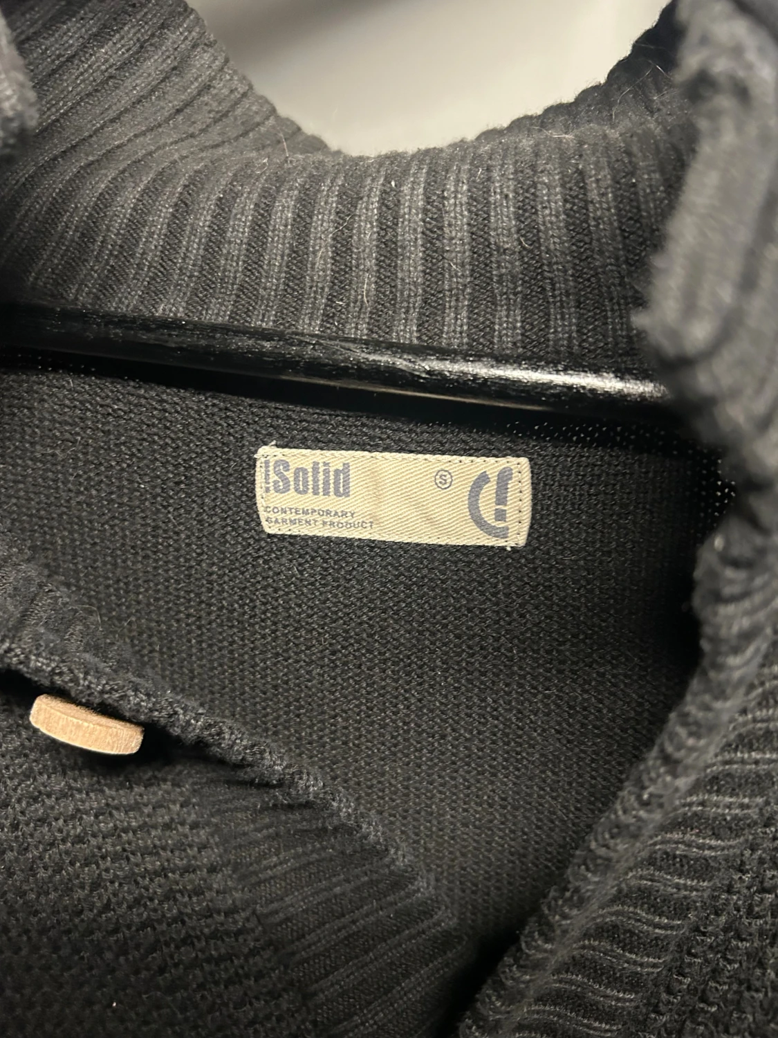 Svart stickad kofta från Solid - 3