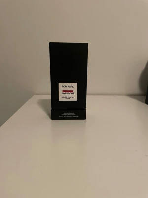 Tom Ford Fabulous 100ml Parfym - Säljer denna otroligt doftrika parfymen. Tagit max fem spray av den. Skriv vid frågor 🙌🏽