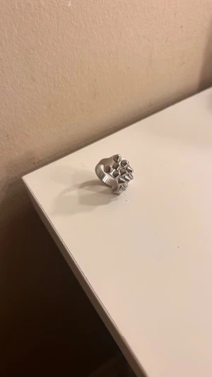 Edblad ring  - Edblad ring! Storlek 18:00 toppen skick!