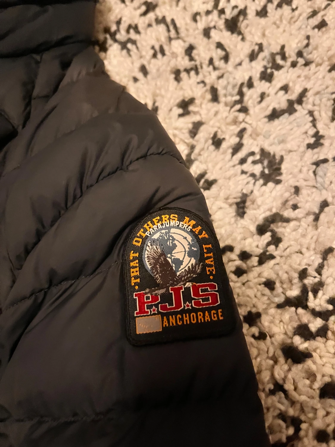 Svart dunjacka från Parajumpers - 1