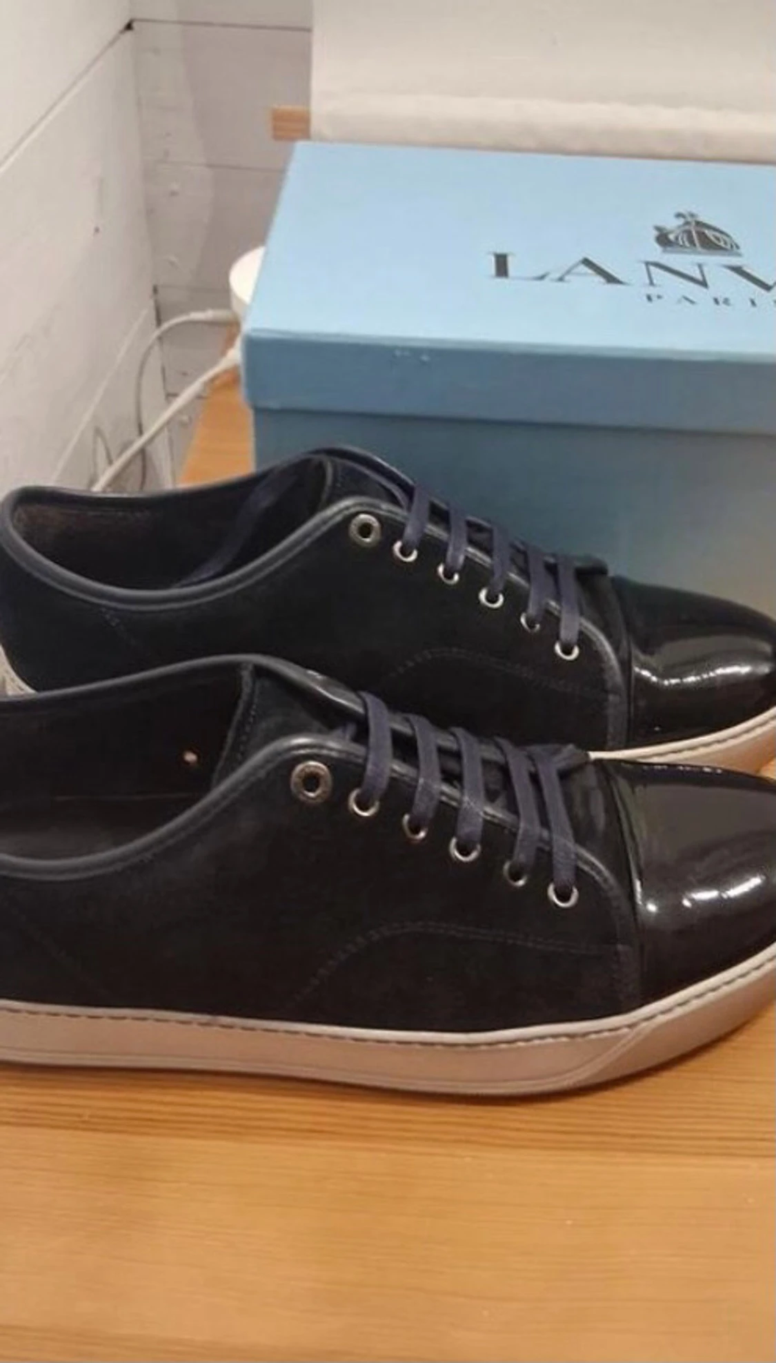 Svarta sneakers från Lanvin i mocka - 1