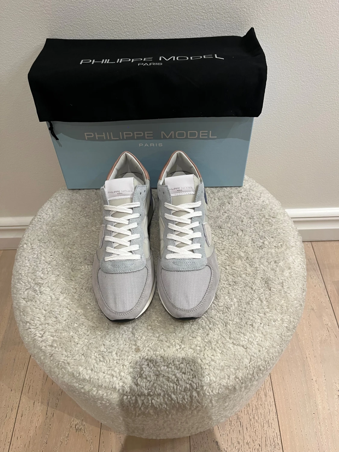 Philippe model trainers - 1