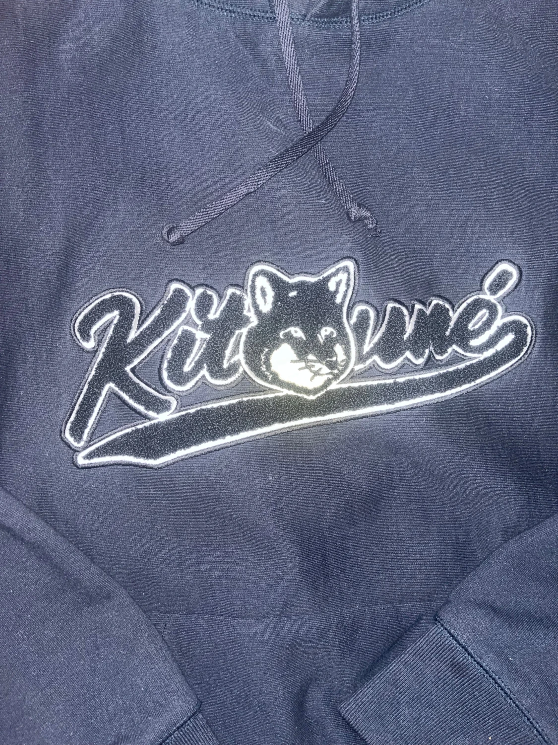 Mörkblå Maison Kitsuné hoodie - 2