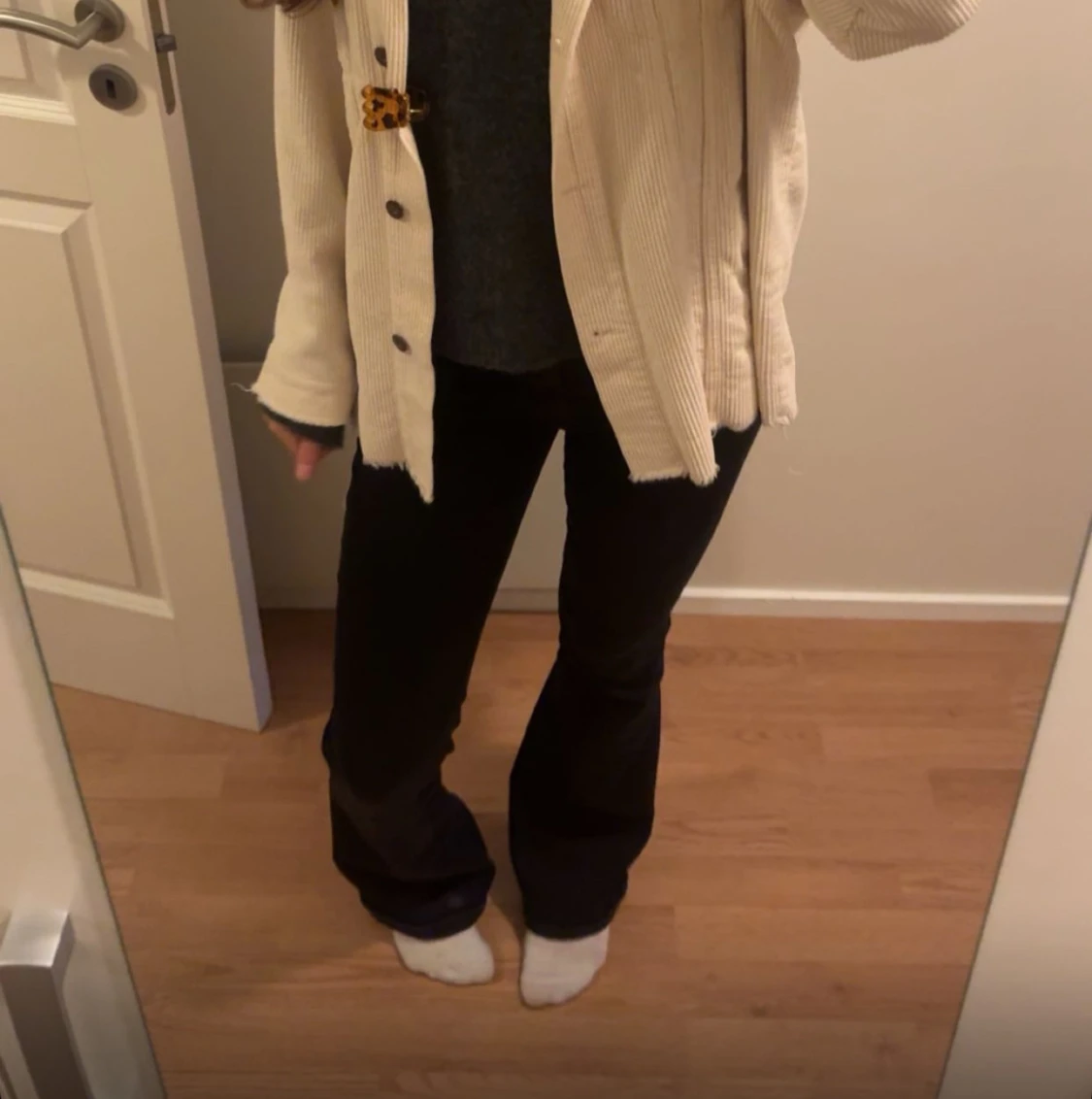 Svarta bootcut jeans