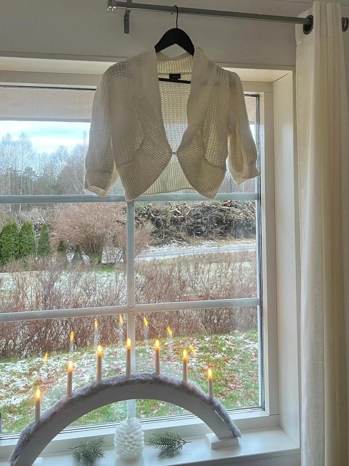 Vit stickad bolero från Lindex - 1