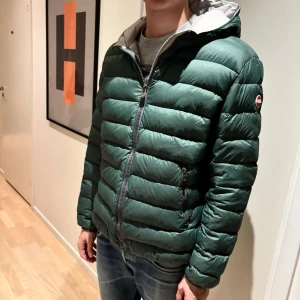 Colmar jacka  - 54/xl men sitter mer som M | är 185 och väger 71 kg