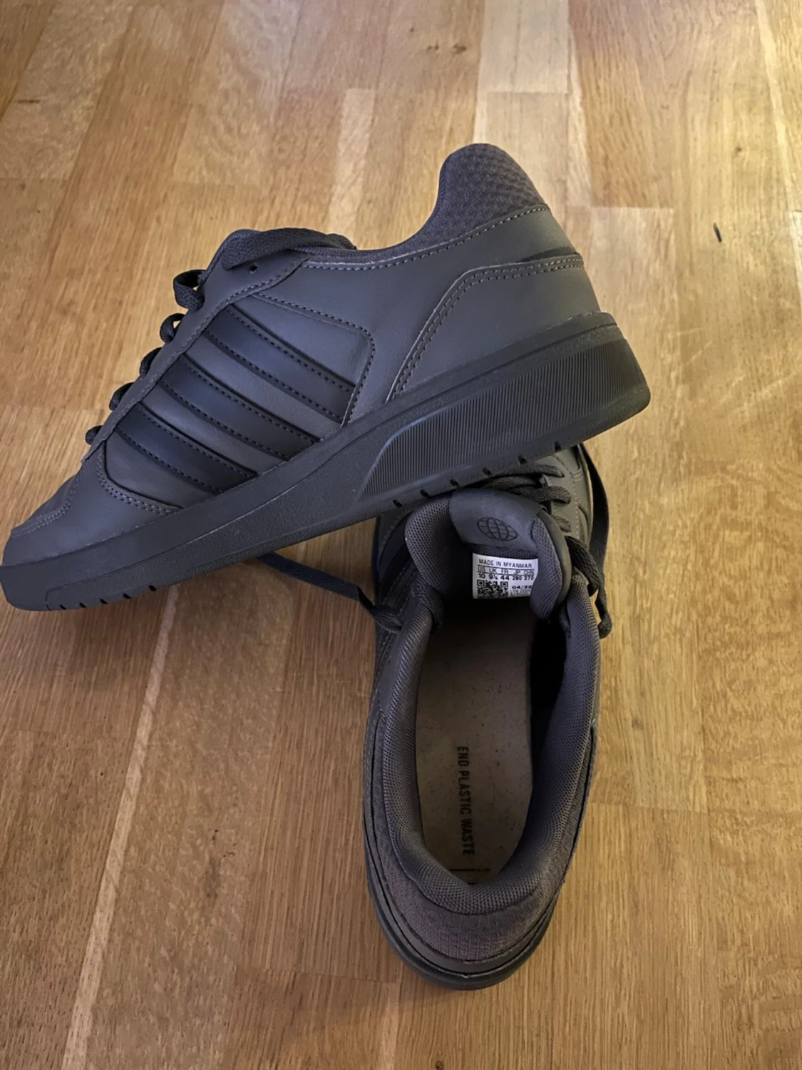 Grå Adidas sneakers  - 3