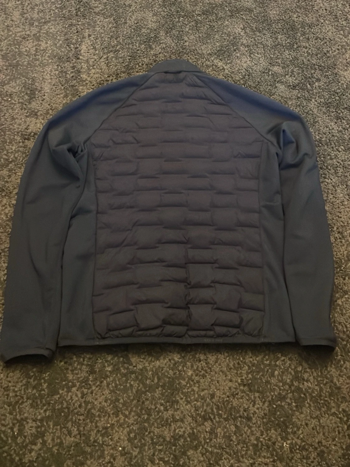 Mörkblå quiltad jacka Peak Performance - 1