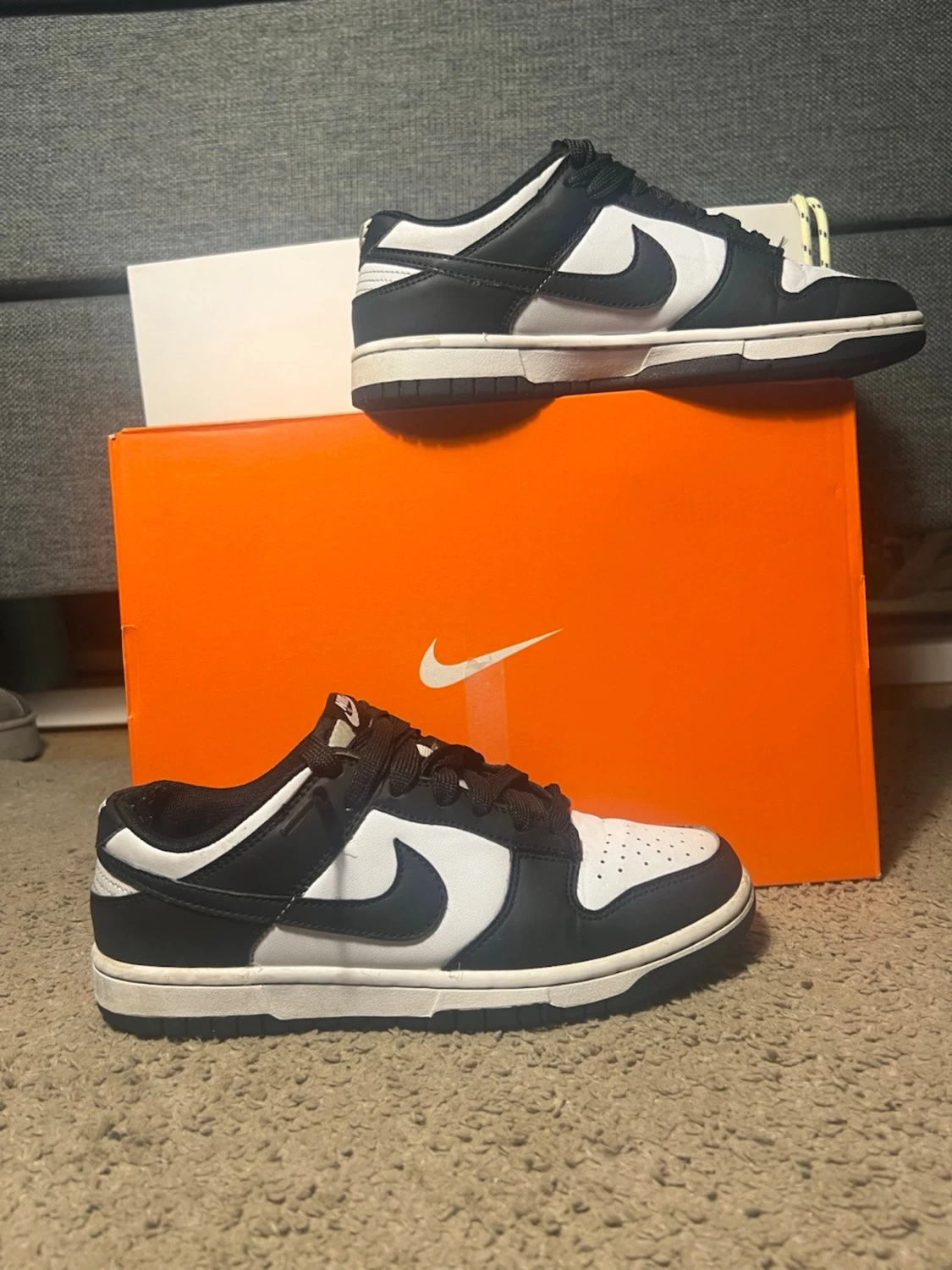 Nike Dunk Low svart och vit - 3