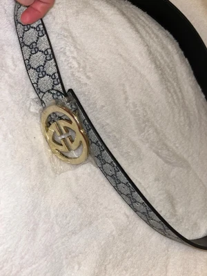 Grå G bälte  - G bälte. Nytt skick. Bra kvalité, finns fler i lager. Pris kan diskuteras 