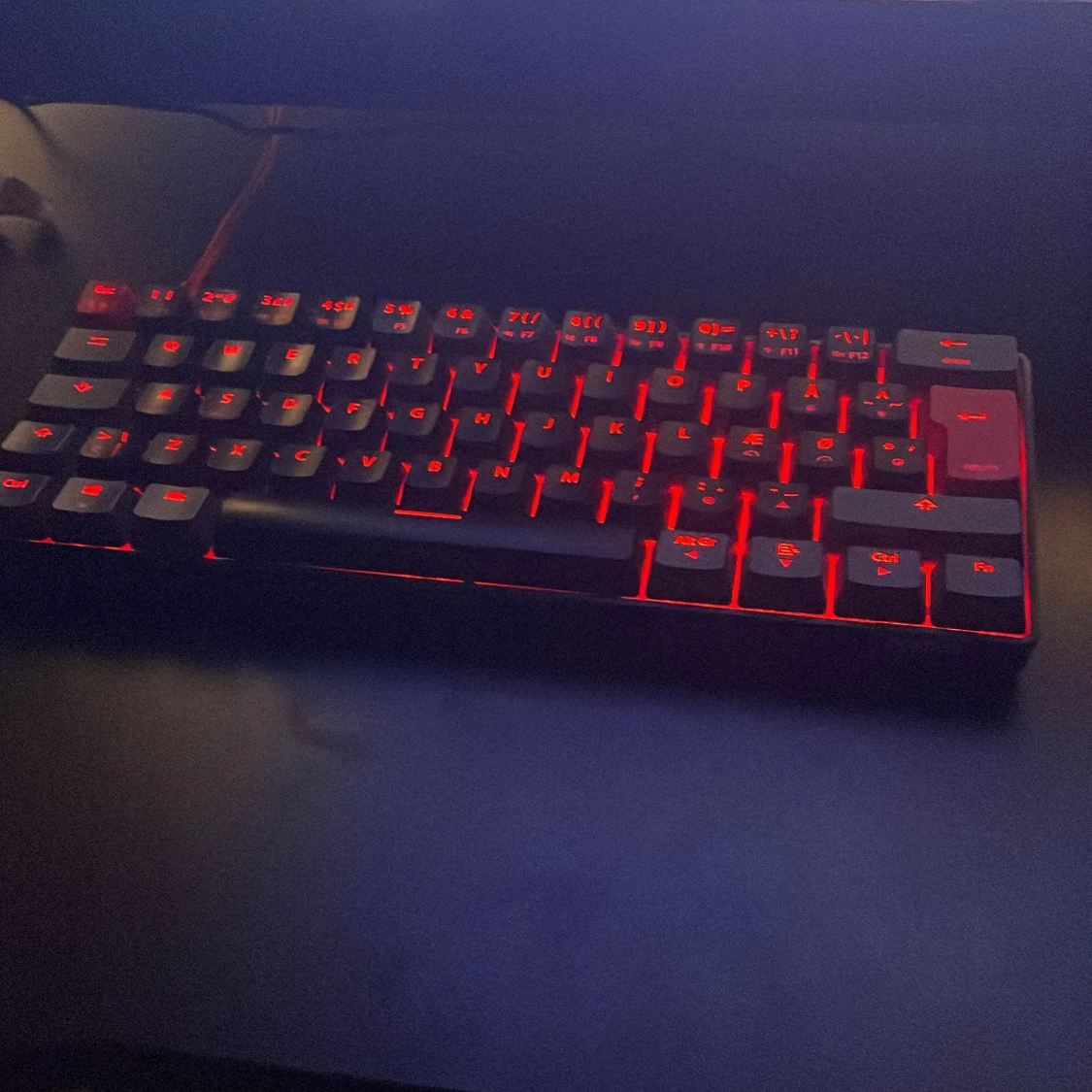 NOS CA250 RGB Mekaniskt Tangentbord - 1