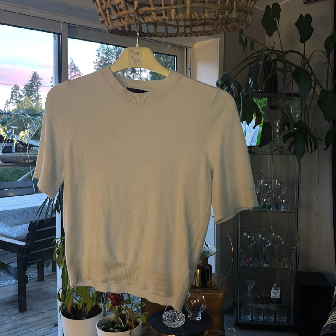 Vit kortärmad tröja från 157