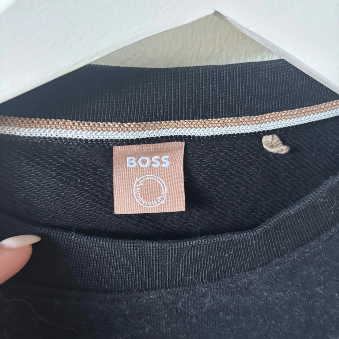 Svart sweatshirt från BOSS - 1