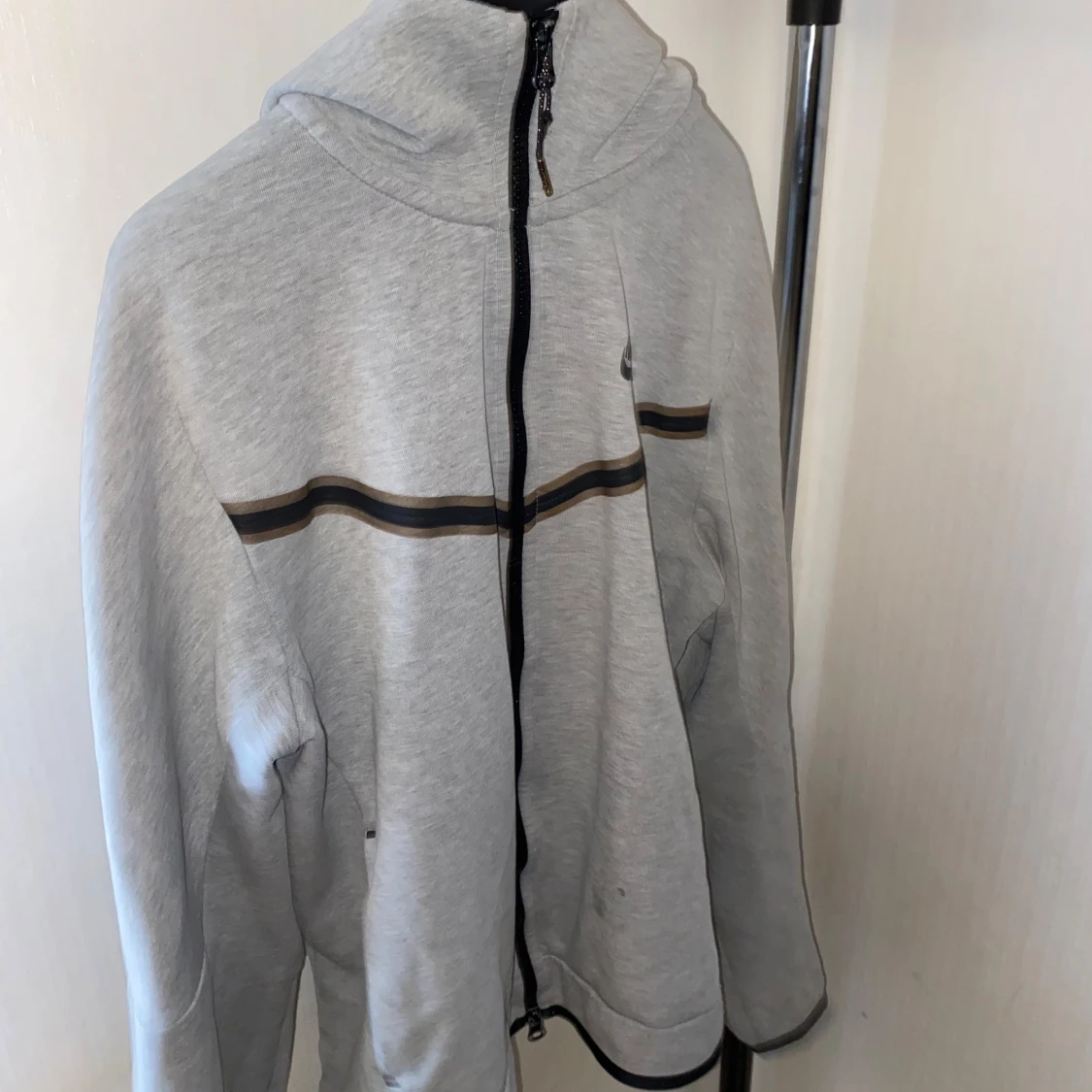 Grå Nike hoodie med dragkedja - 2