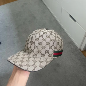 Gucci keps  - Bra skick