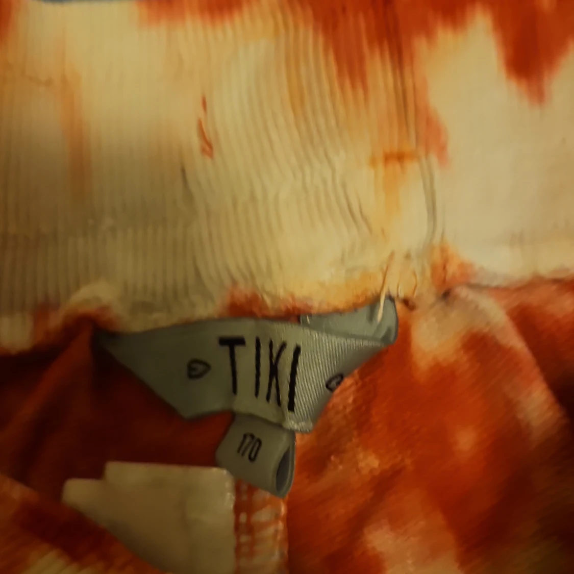 Orange tie-dye shorts från TIKI - 2