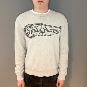 Ralph Lauren denim & supply tröja  -  Ralph Lauren denim & supply tröja | storlek s | skick 9,5/10 | fraktar via valfrit ombud på köparens bekostnad | hör av dig vid funderingar 